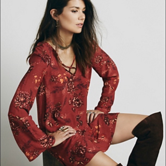 Free People Dresses & Skirts - Free people long sleeve floral tunic